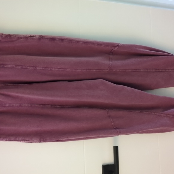 Free People One Billie Purple Plum Overalls Sleeveless Boho Hippie BeachJumpsuit - Picture 8 of 8